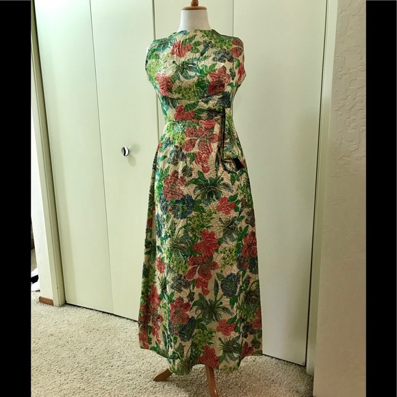 Vintage Brocade Sleeveless Maxi Dress - Picture 2 of 4